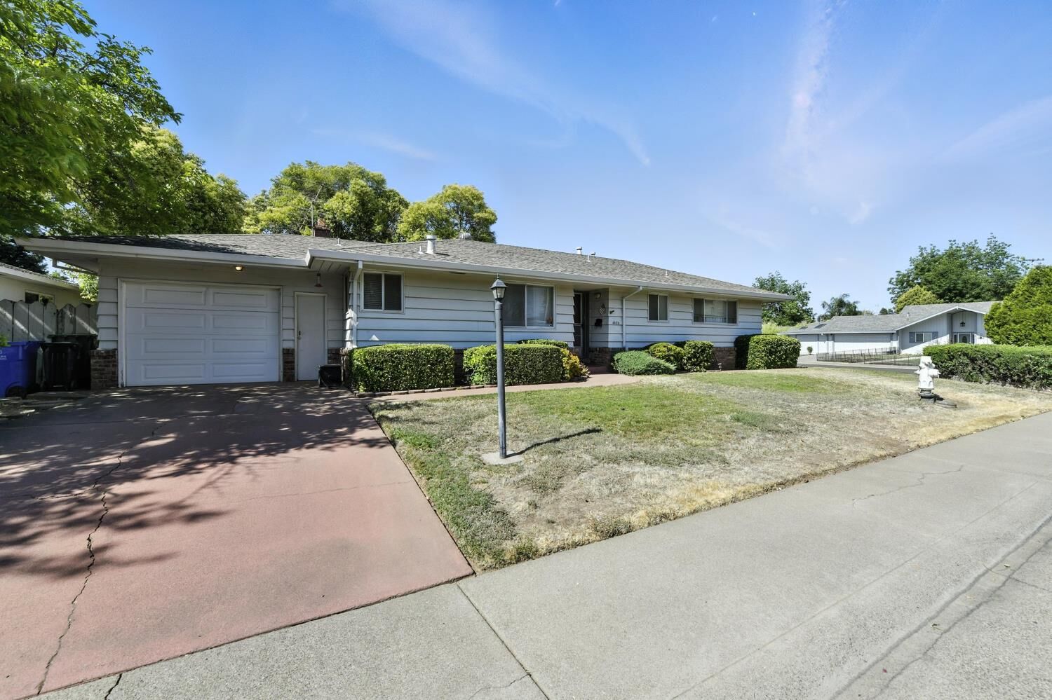 Property Photo: 9456 Acapulco Way CA 95624