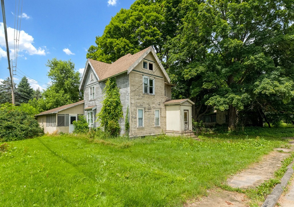 Property Photo:  118 Strang Street  PA 16950 