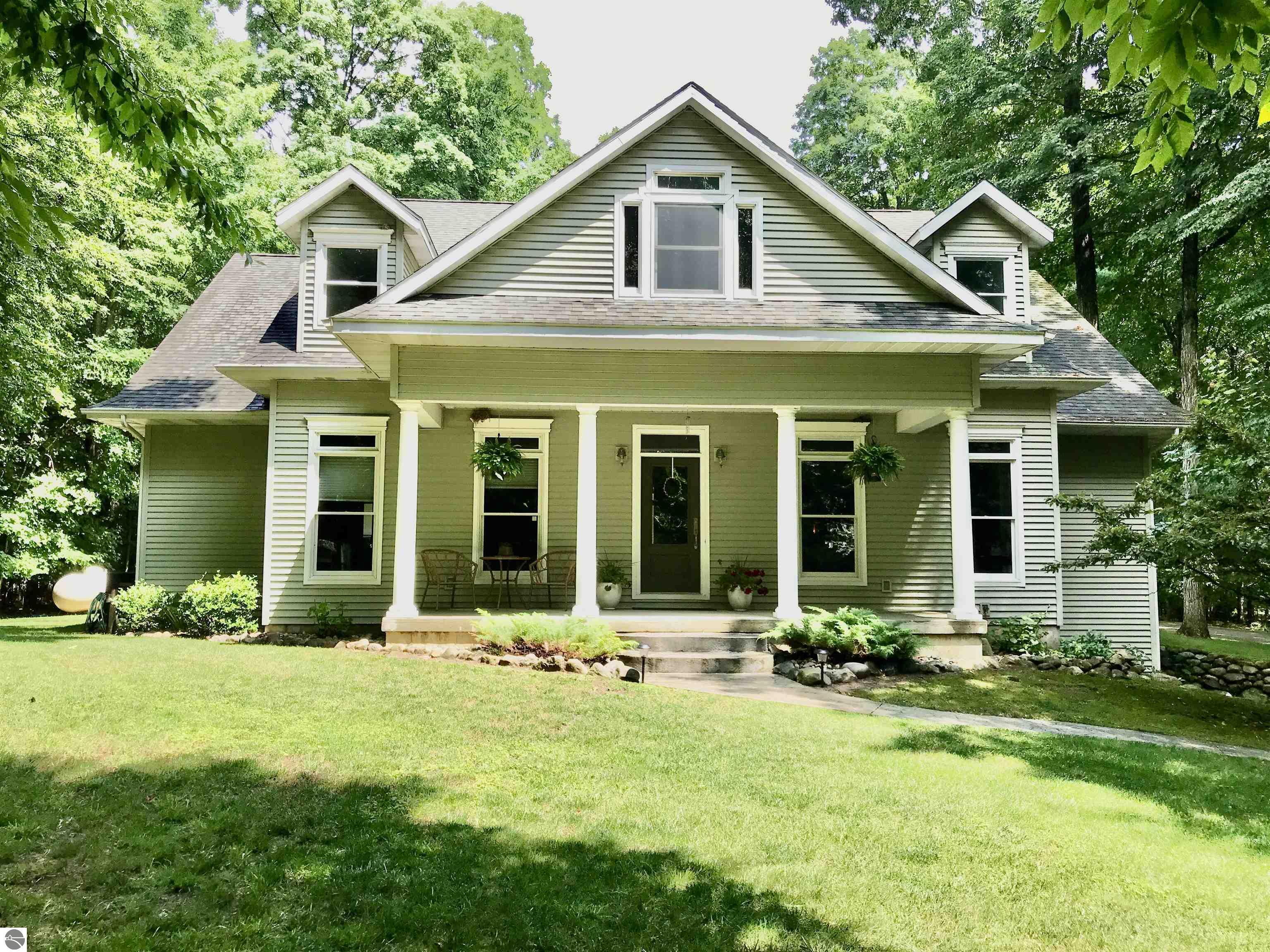 2233 Amber Lane House/12.5 Acres  Mt Pleasant MI 48858 photo