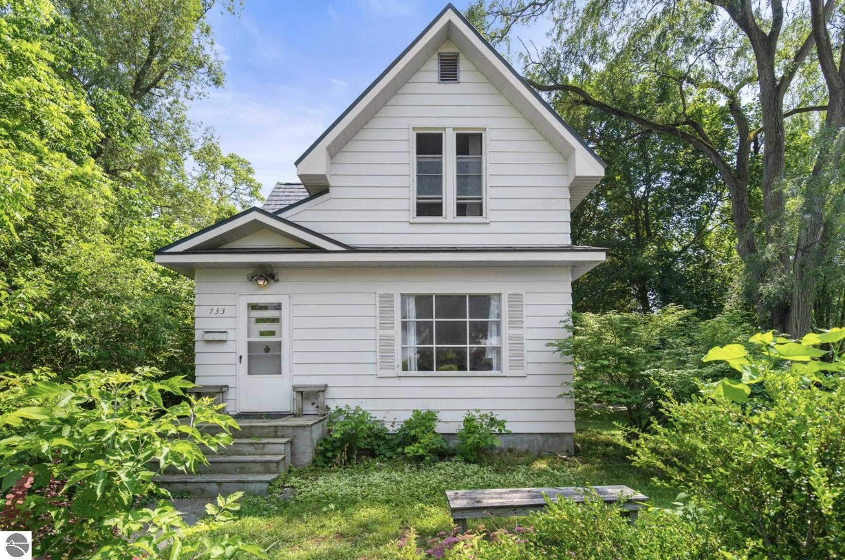 Property Photo: 733 Sixth Street MI 49684