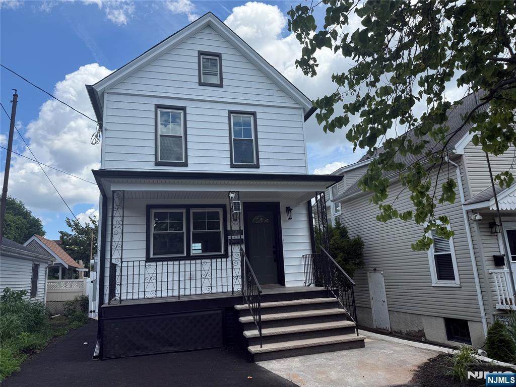 Property Photo:  111 Autumn Street  NJ 07644 