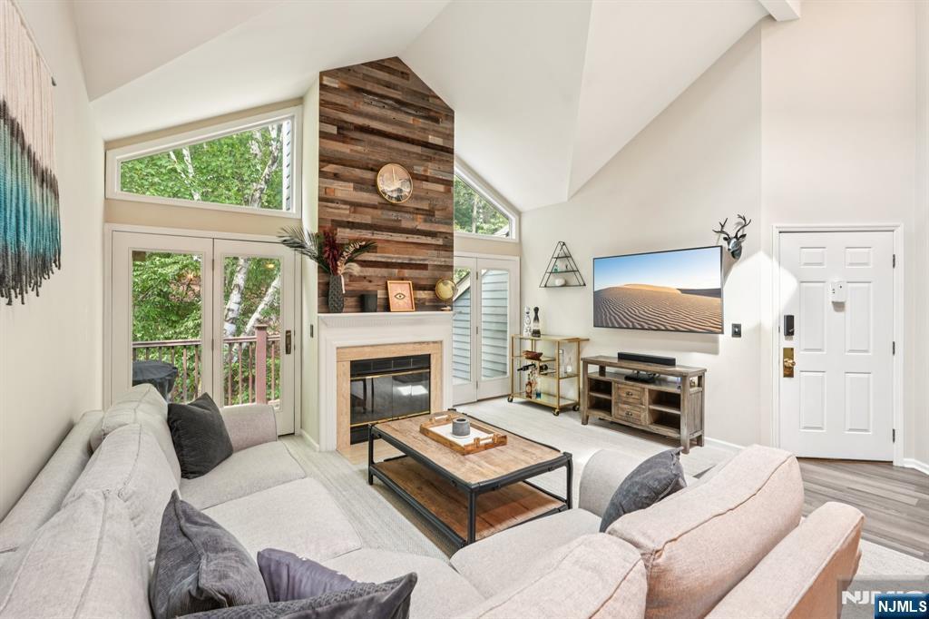 Property Photo: 127 Surrey Court 127 NJ 07446