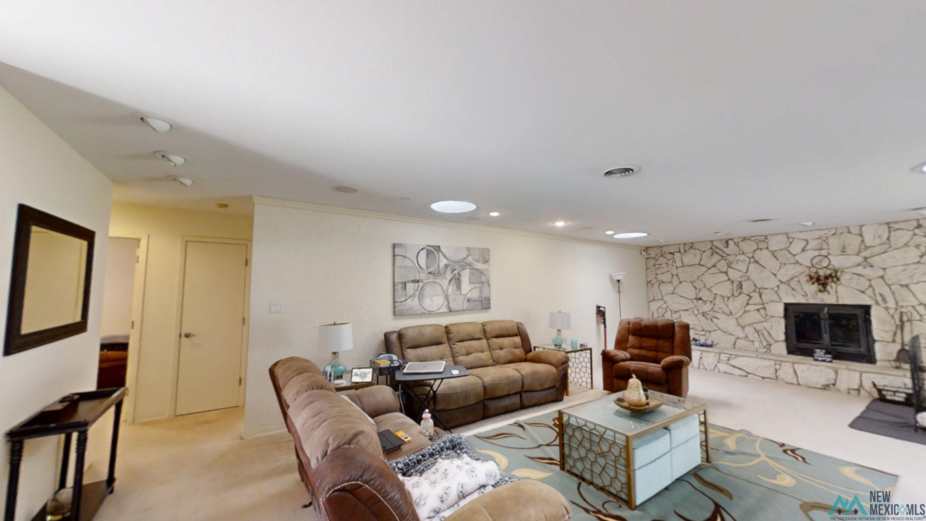 Property Photo:  1500 Colonial Parkway  NM 88101 