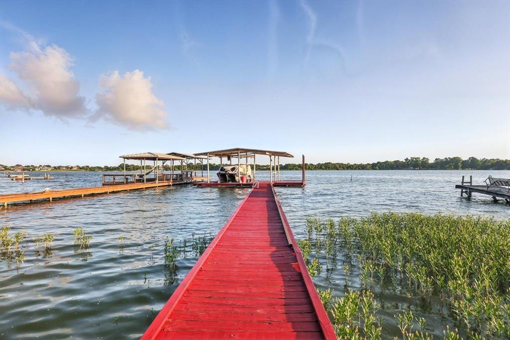 Property Photo: 155 Lakeshore Drive TX 75165