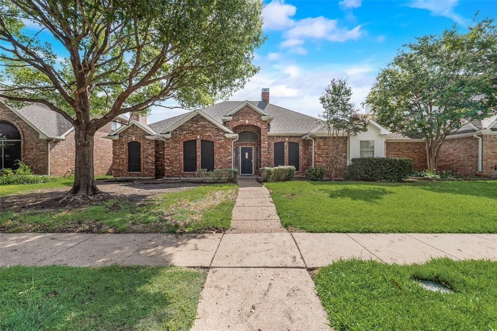Property Photo: 310 Still Forest Drive TX 75019
