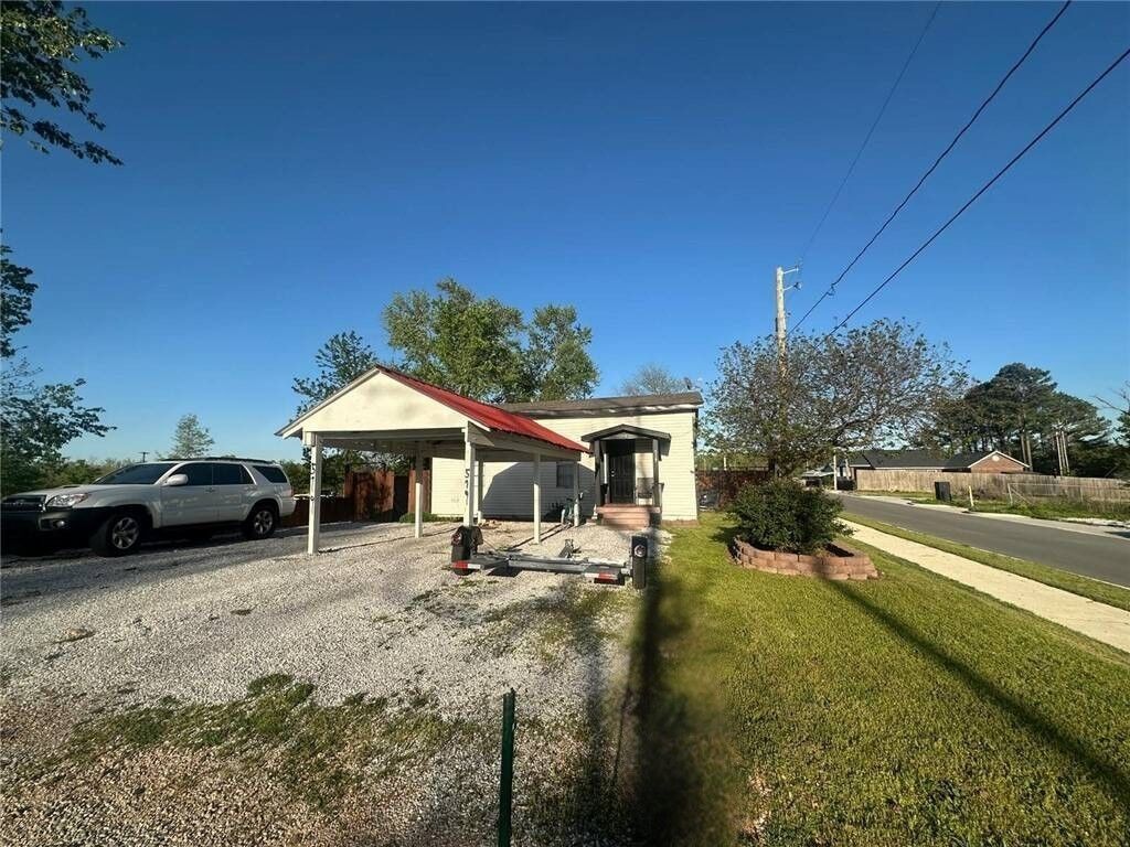 Property Photo:  519 B Street  AR 72756 