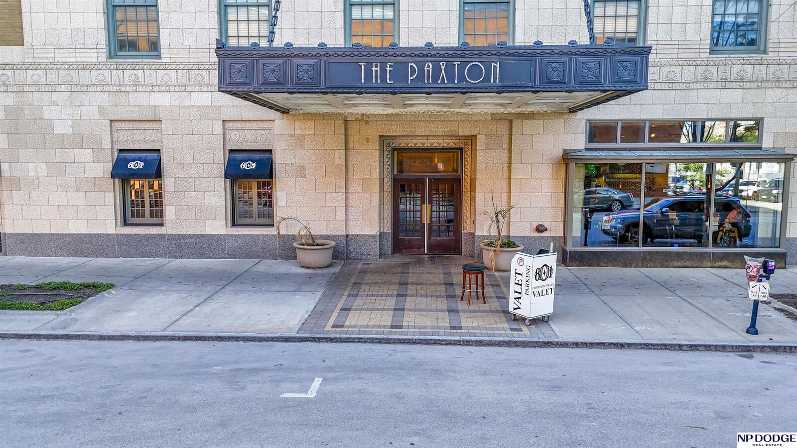 Property Photo: 1403 Farnam Street #1010 NE 68102