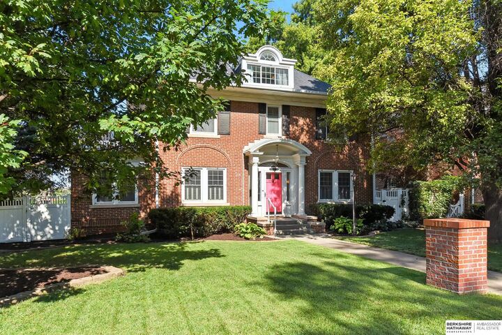 Property Photo: 102 N 54th Street NE 68132