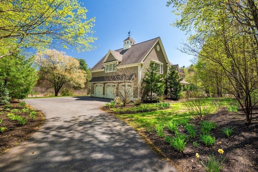 33 Old Concord Rd  Lincoln MA 01773 photo