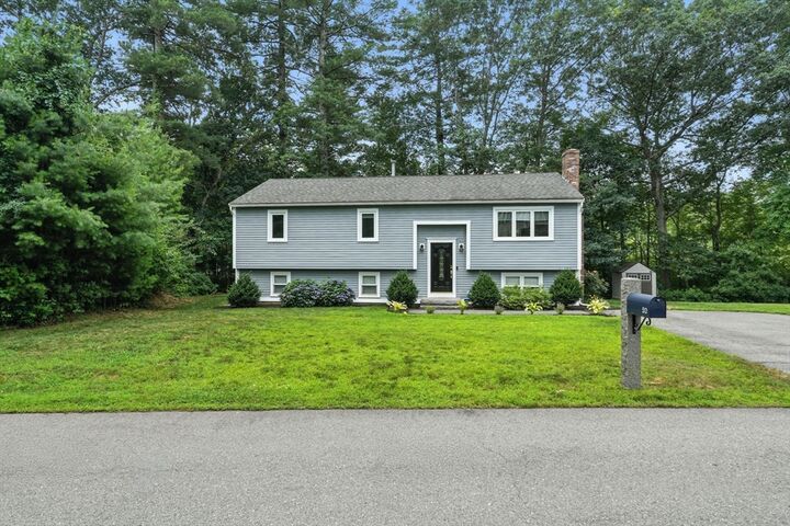 Property Photo:  20 Mississippi Rd  MA 01876 