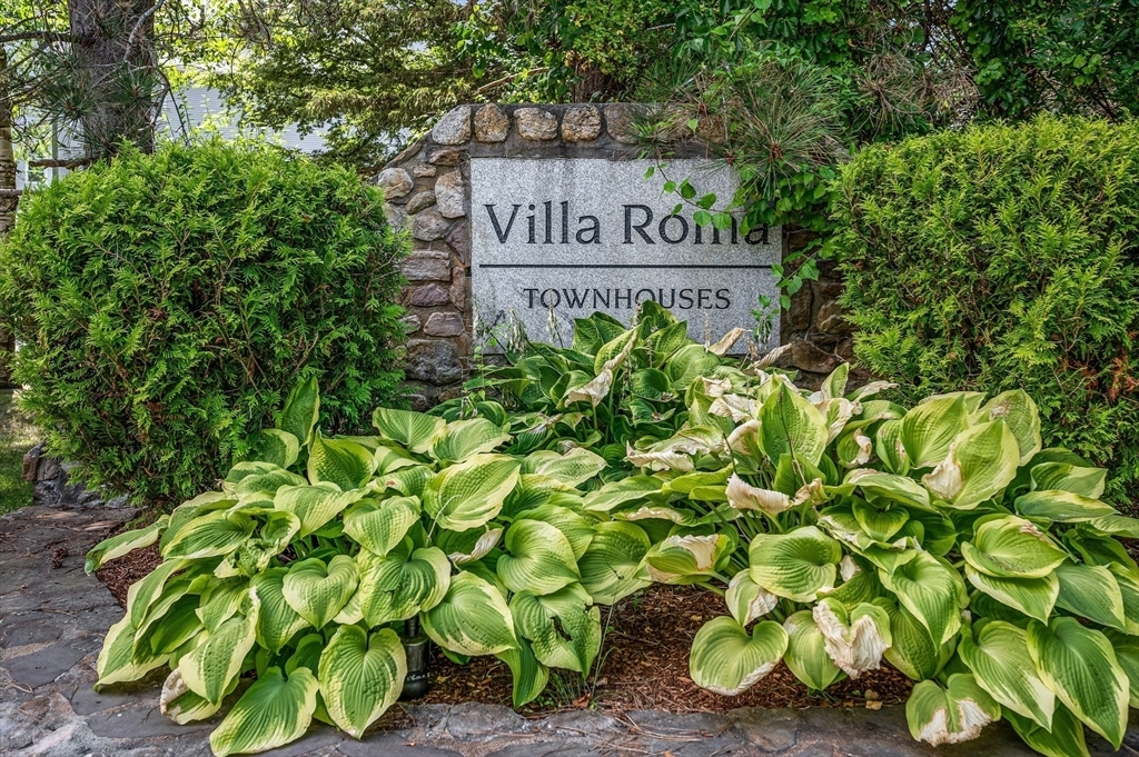 Property Photo:  7 Villa Roma Dr, 7  MA 01876 