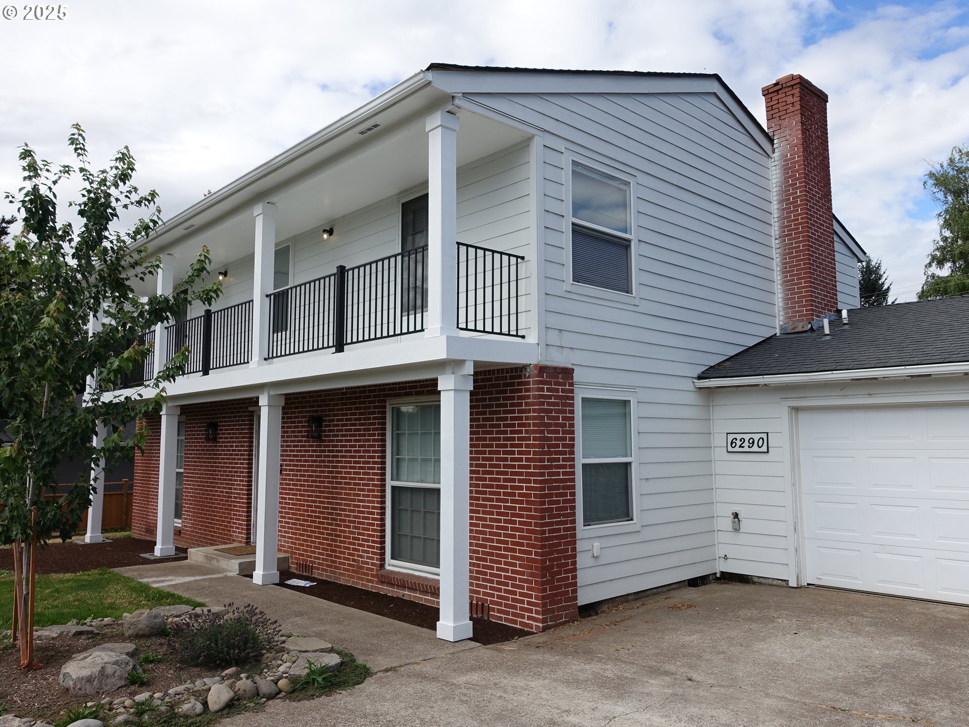 Property Photo:  6290 Trail Ave NE  OR 97303 