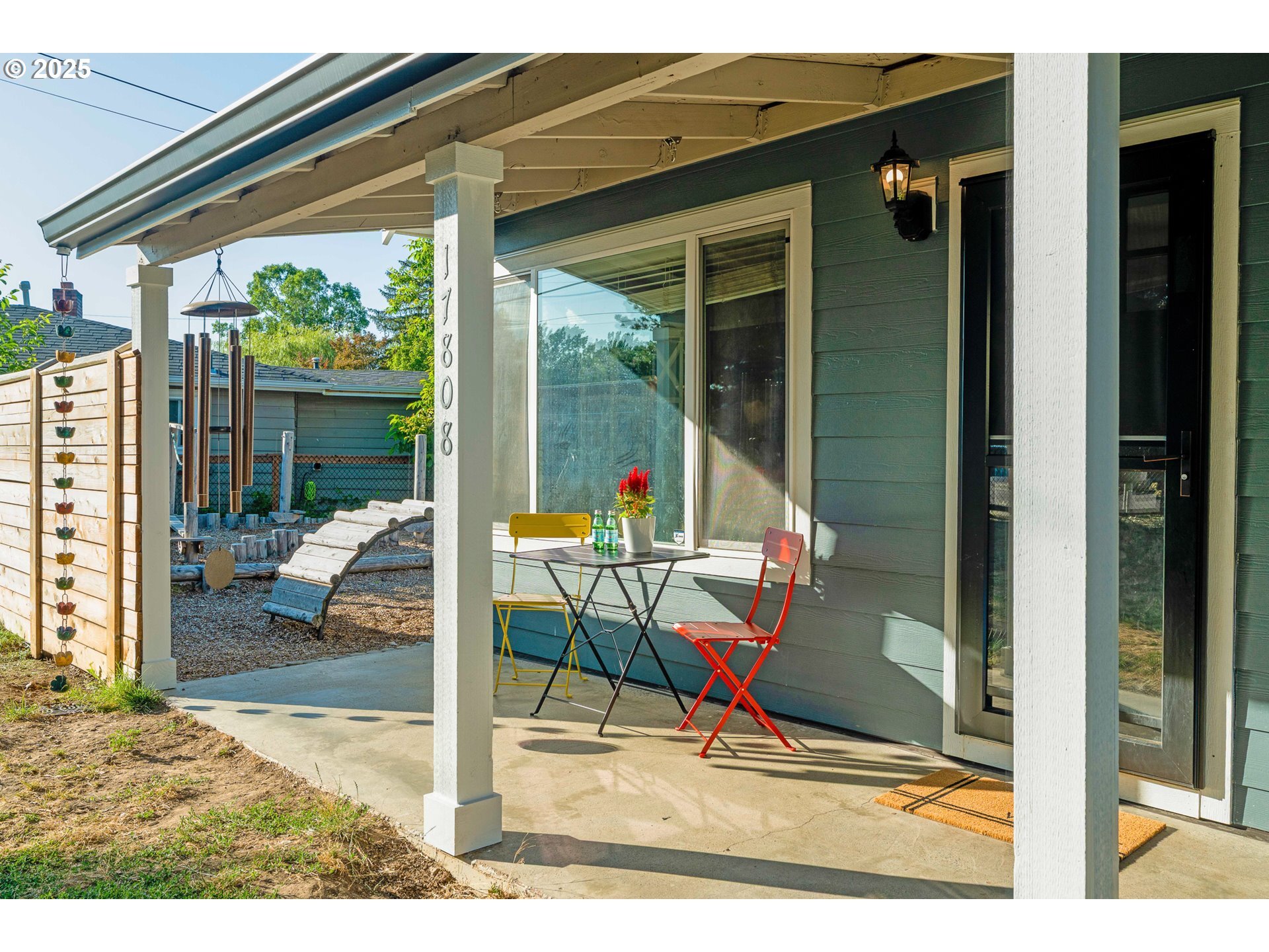 Property Photo: 17808 SE Addie St OR 97267