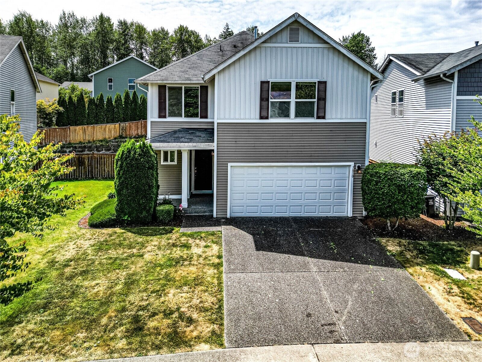 Property Photo: 7810 87th Avenue NE WA 98270