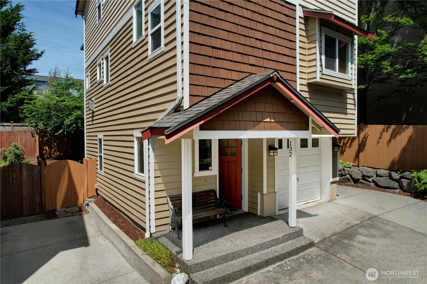 Property Photo:  132 N 101st Street  WA 98133 