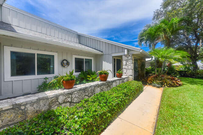 Property Photo: 12792 SE Royal Troon Court FL 33455