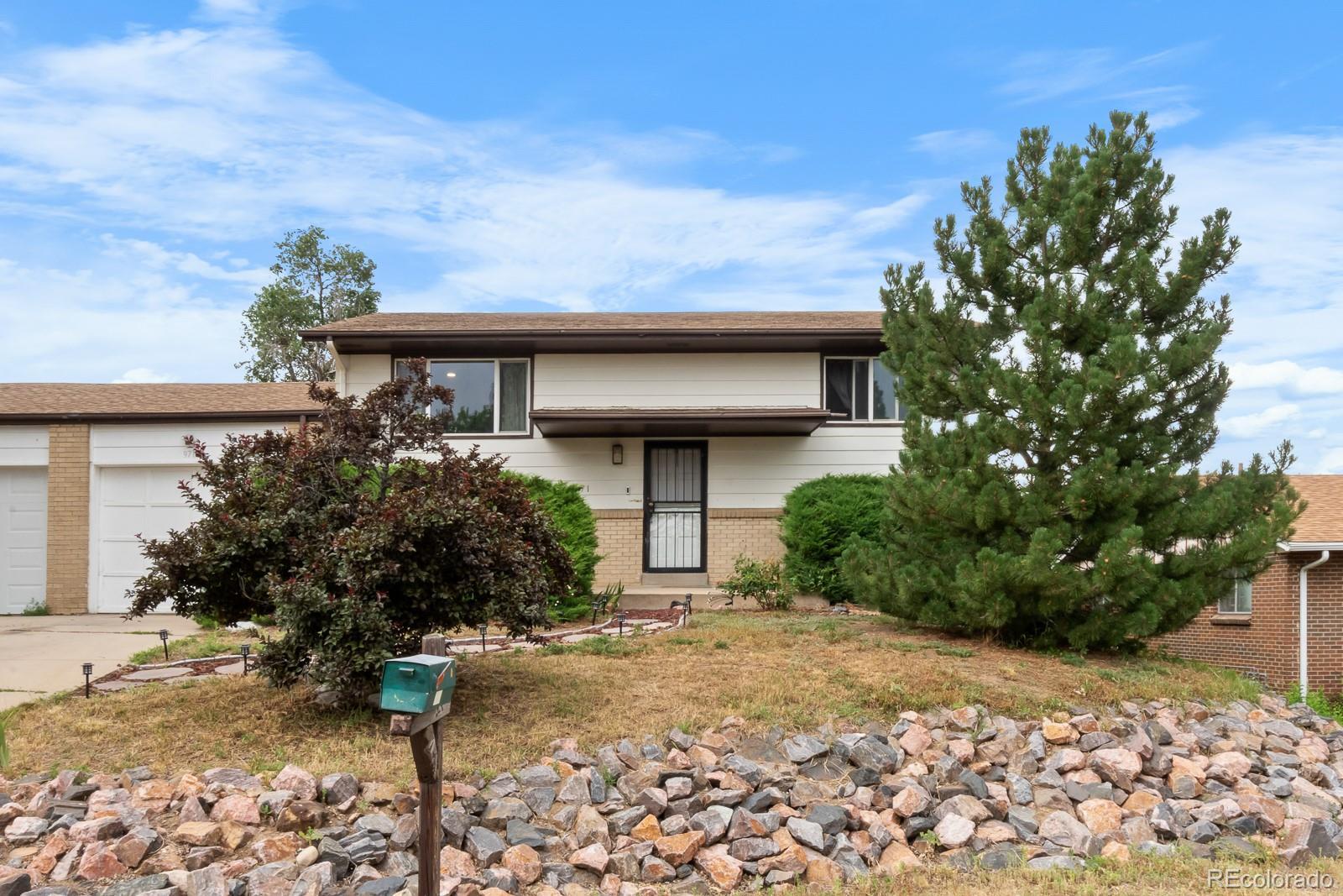 971 S Yarrow Street  Denver CO 80226 photo