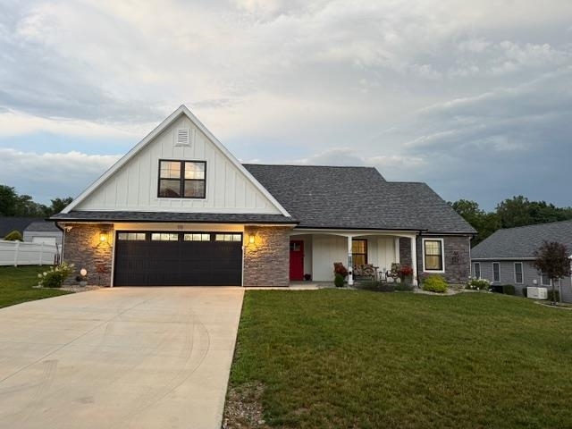 Property Photo: 1111 Archdale Drive IN 47374