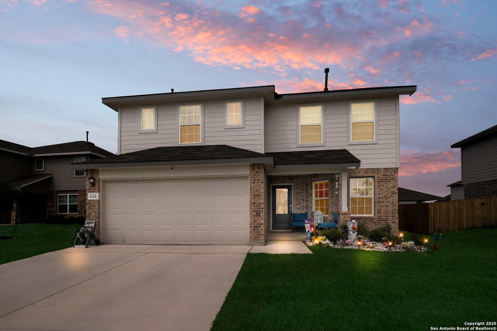 Property Photo: 626 Diamond Shoals TX 78108