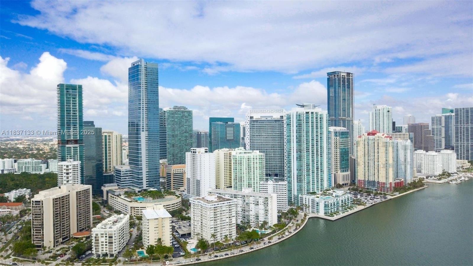 Property Photo: 1435 Brickell Ave 3106 FL 33131