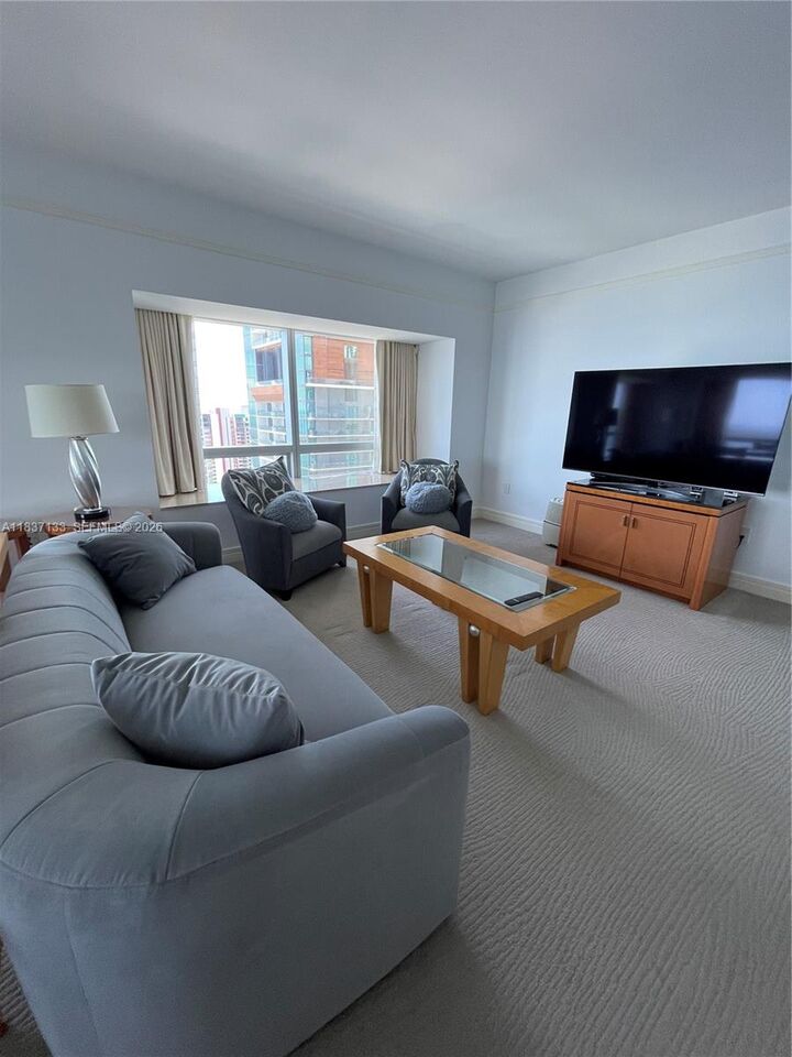 Property Photo: 1435 Brickell Ave 3106 FL 33131