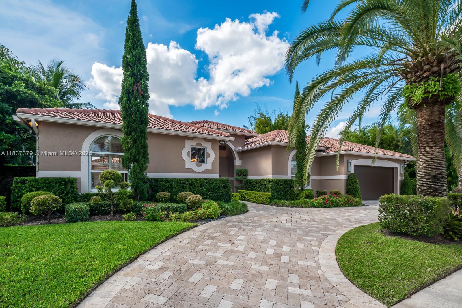 2535 Golf View Dr  Weston FL 33327 photo