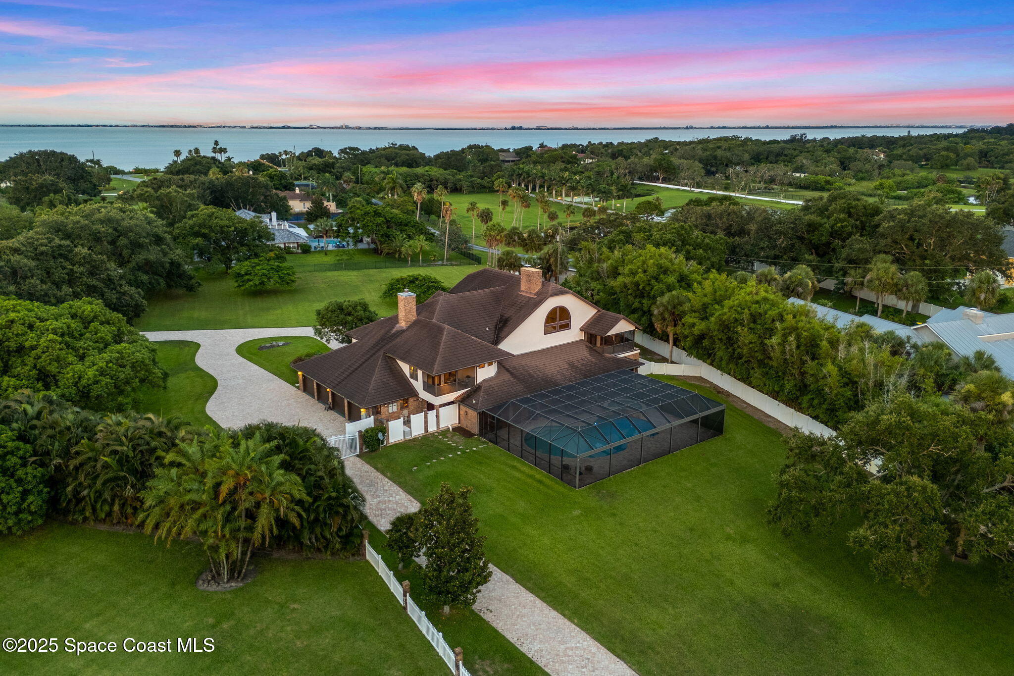 Property Photo: 240 Utopia Circle FL 32952