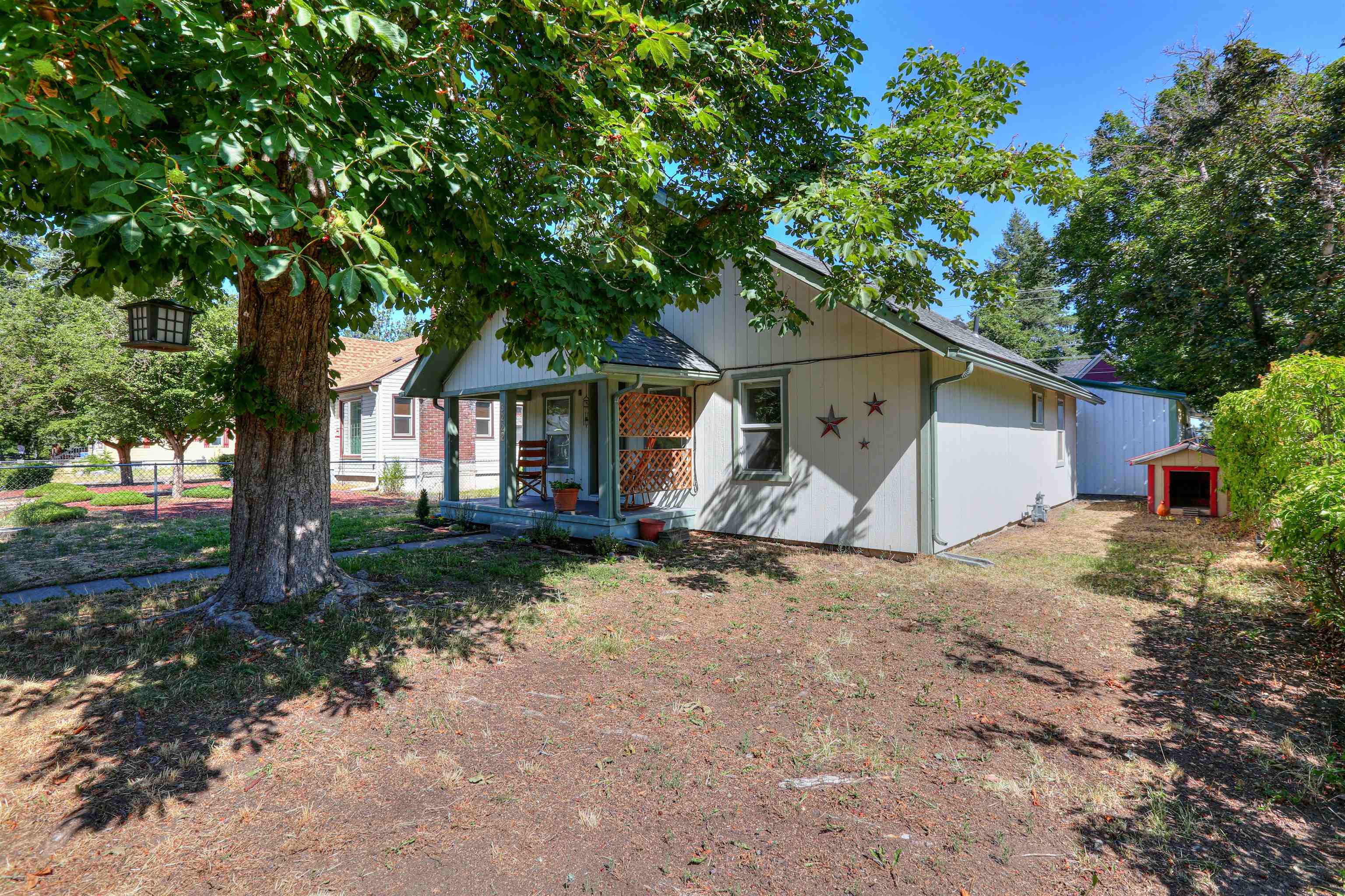Property Photo: 3222 W 4th Ave WA 99224