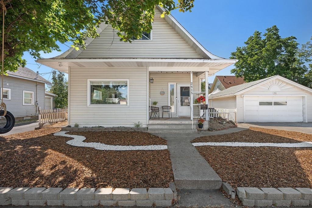 Property Photo: 2415 N Lincoln St WA 99205