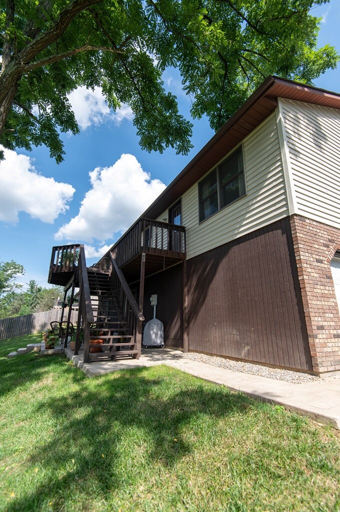 Property Photo: 1055 Edgewood Drive OH 45601