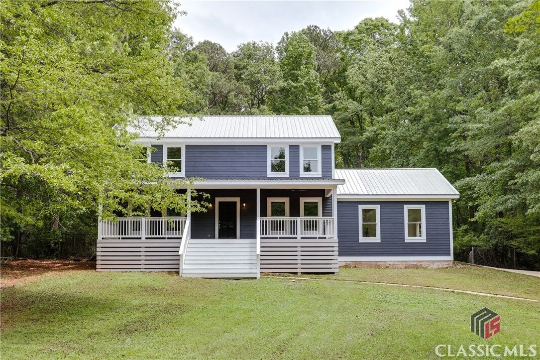 Property Photo: 155 Hunters Pointe Drive GA 30606