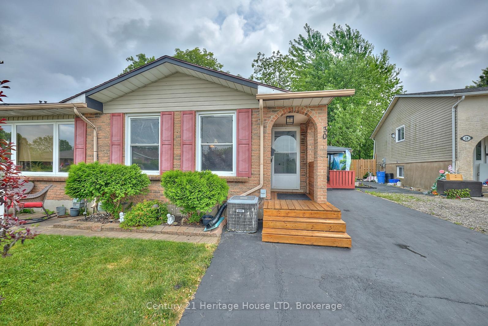 30 Dodds Court  Fort Erie ON L2A 5Z2 photo