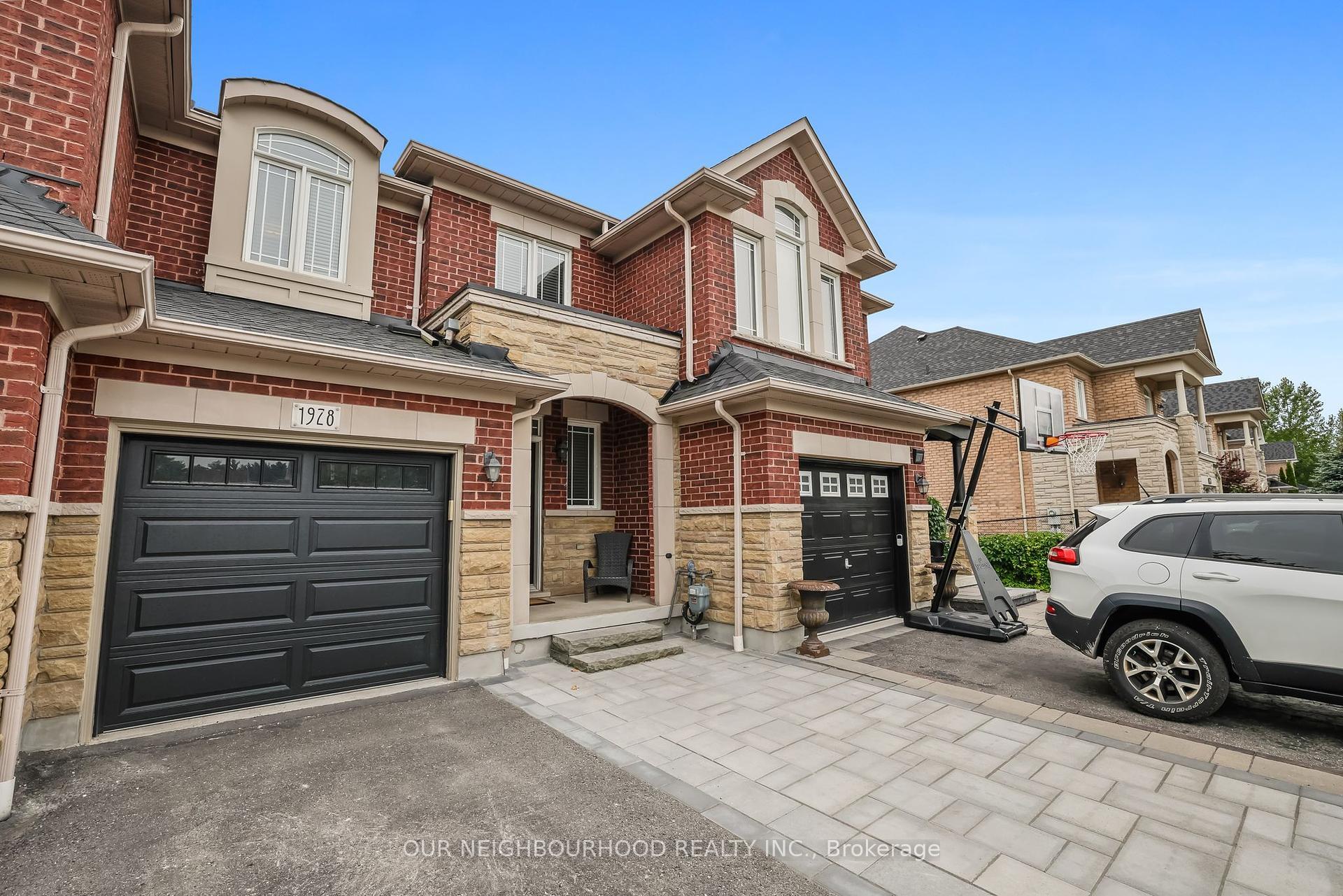 1928 Calvington Drive  Pickering ON L1V 0B3 photo