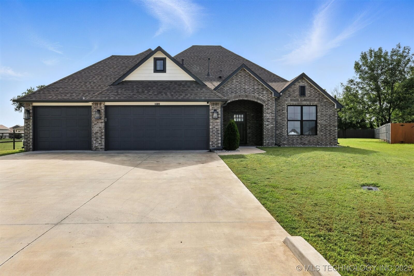 Property Photo:  14109 N 72nd  OK 74021 