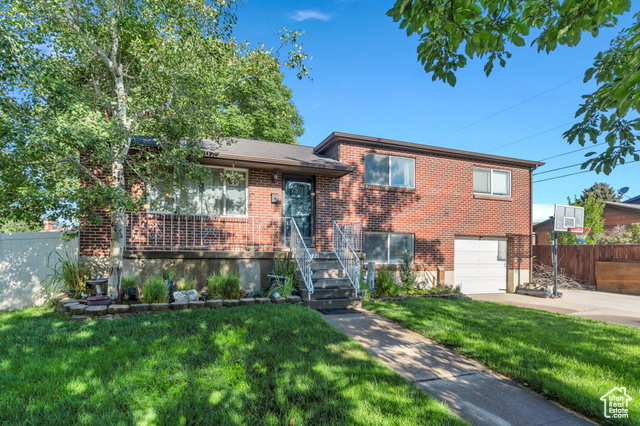 Property Photo: 6022 S Sanford Dr UT 84123