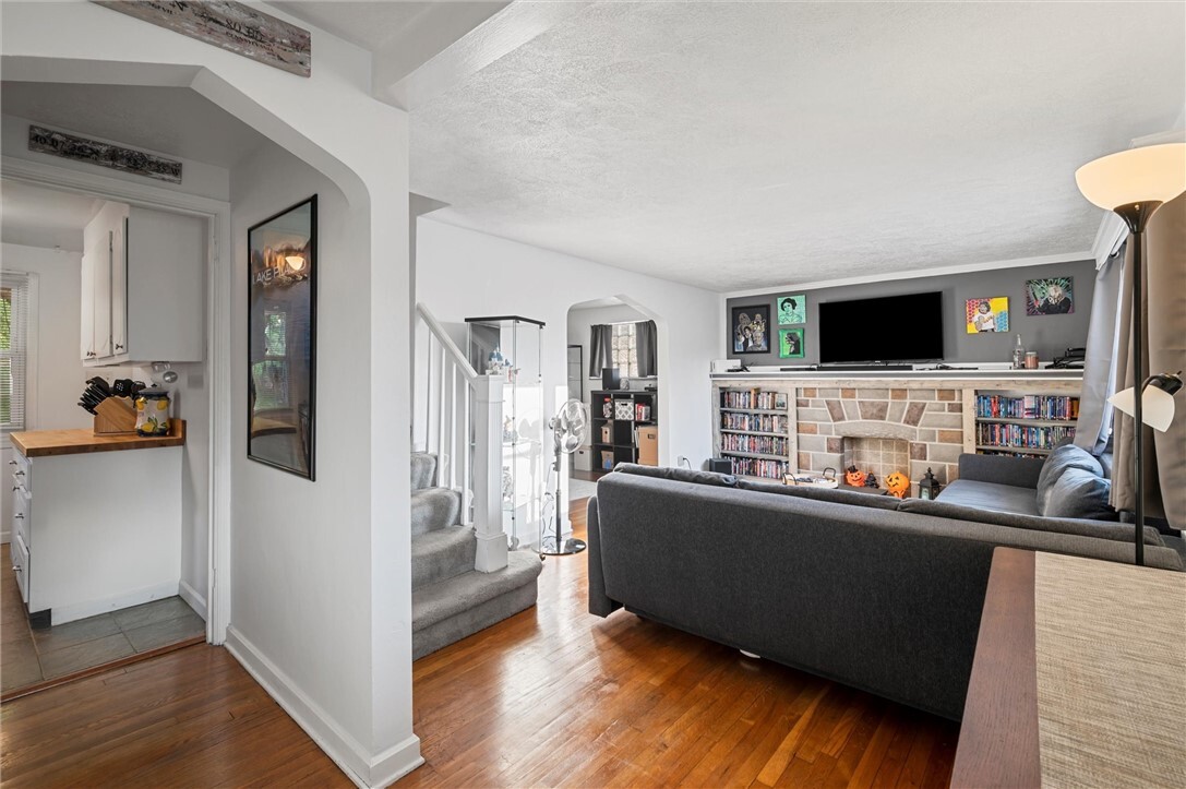 Property Photo: 509 Dewey Ave PA 15017
