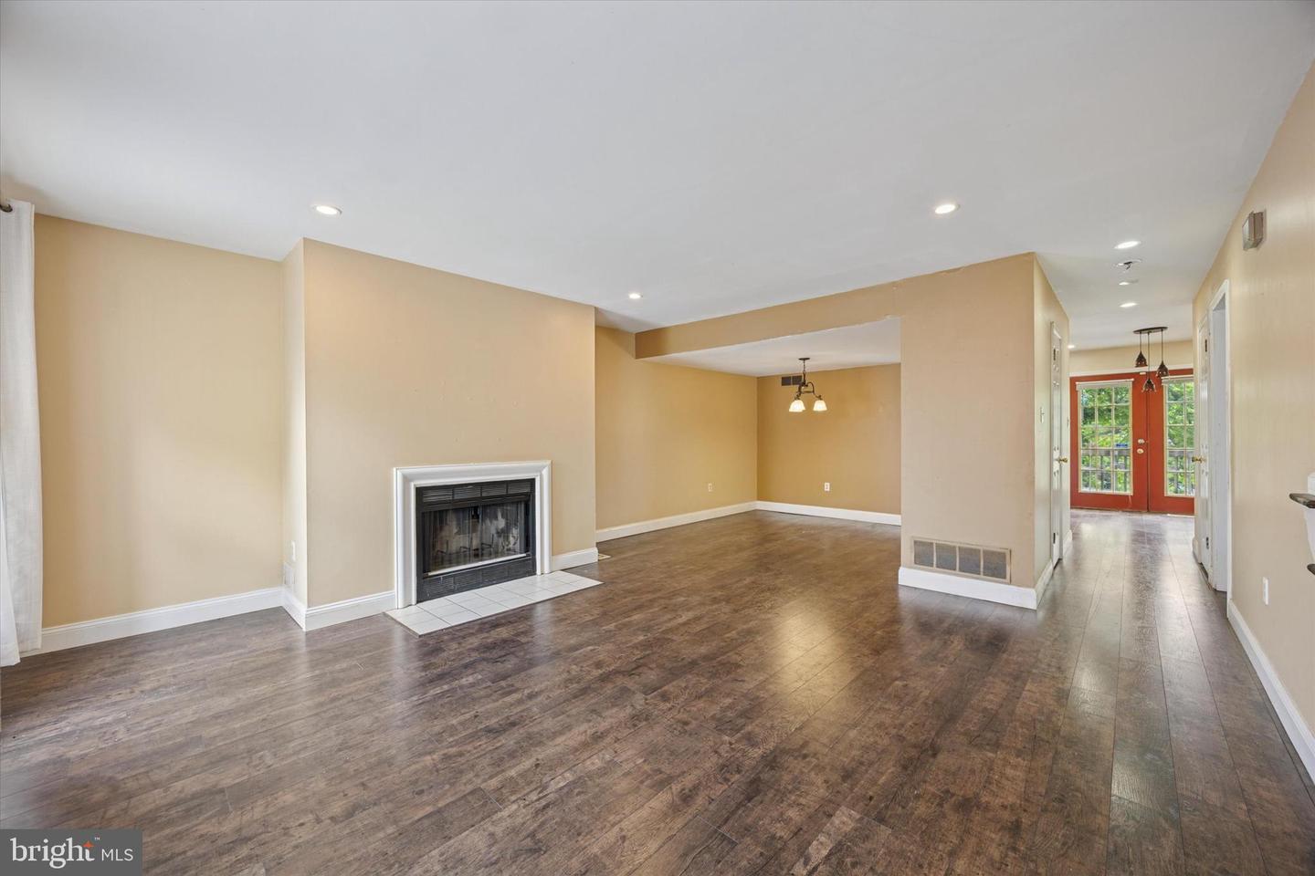 Property Photo: 5400 Wissahickon Avenue 7 PA 19144