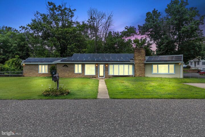 19 Spruce Avenue  Bordentown NJ 08505 photo