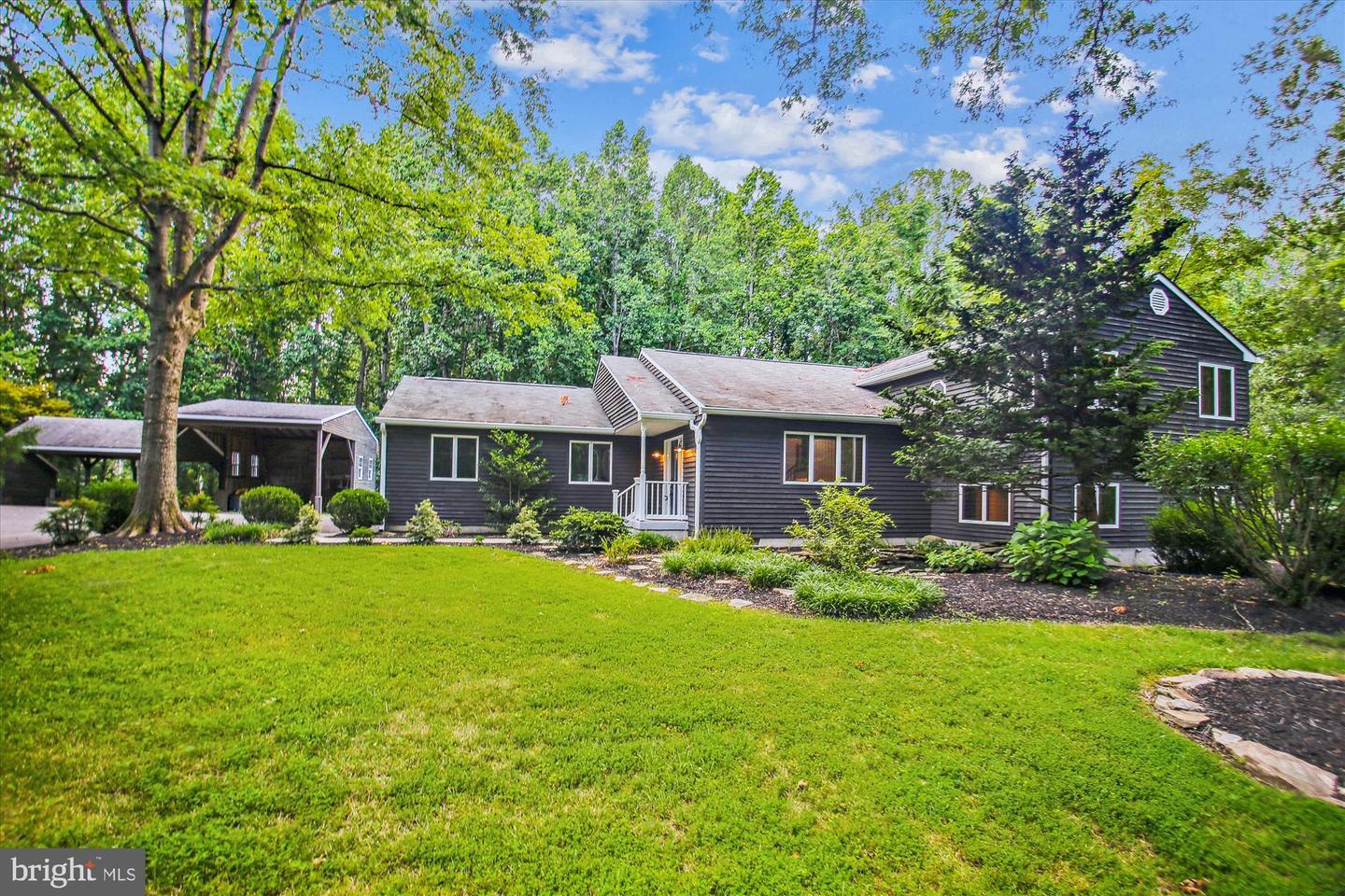 Property Photo: 1404 Cotton Court MD 21032