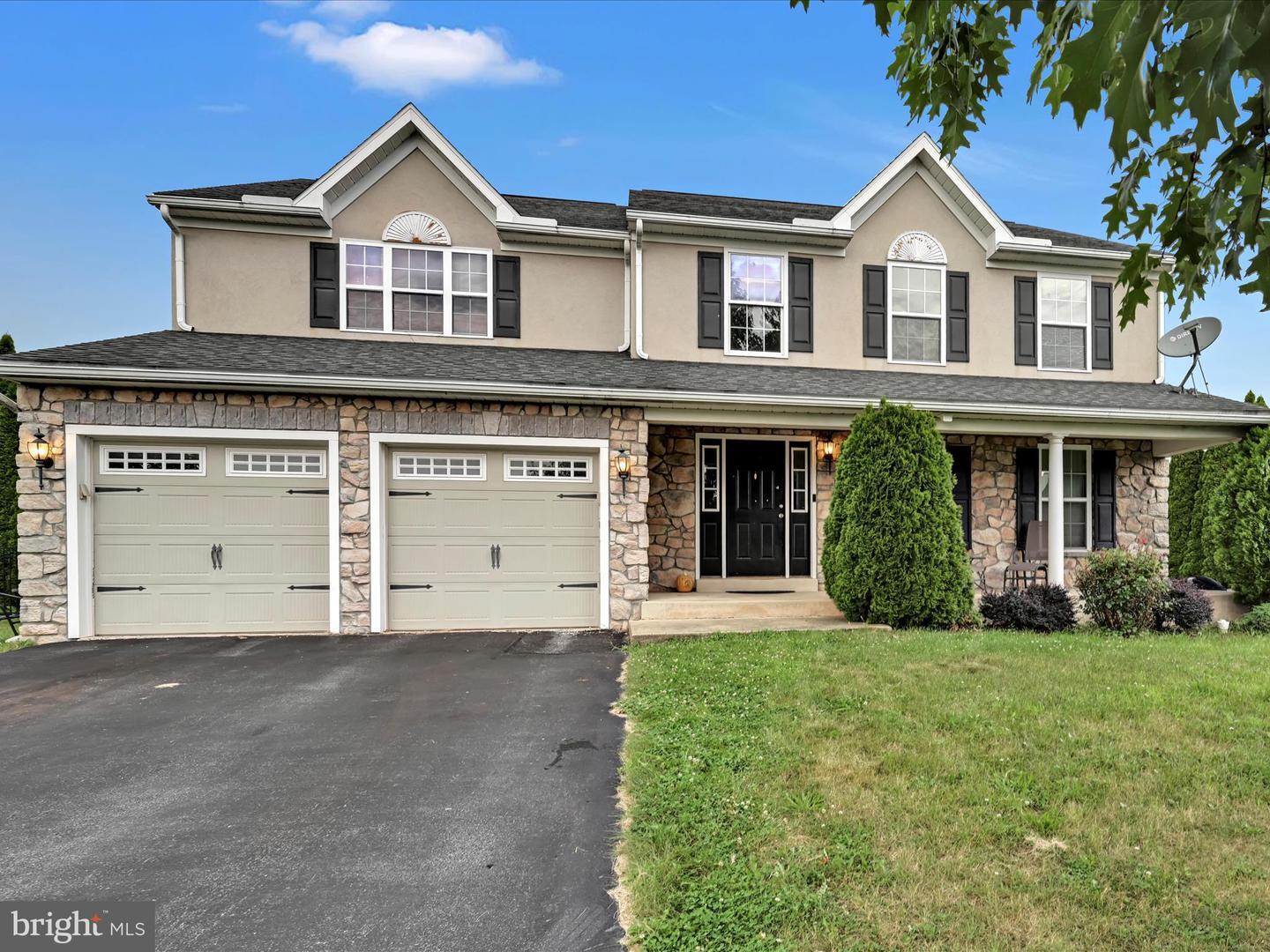 329 Anvil Drive  Douglassville PA 19518 photo