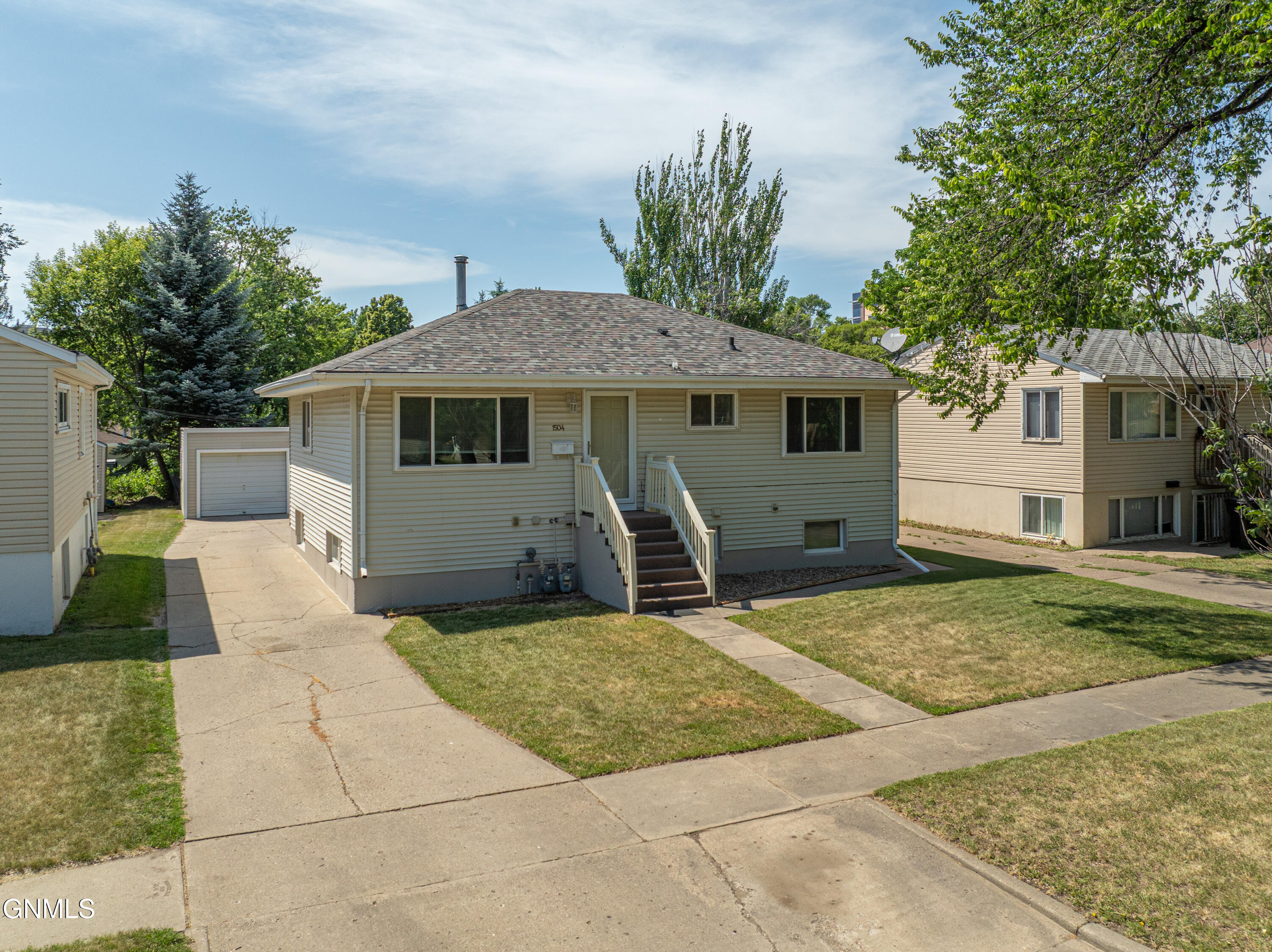 Property Photo: 1504 14th Street N ND 58501