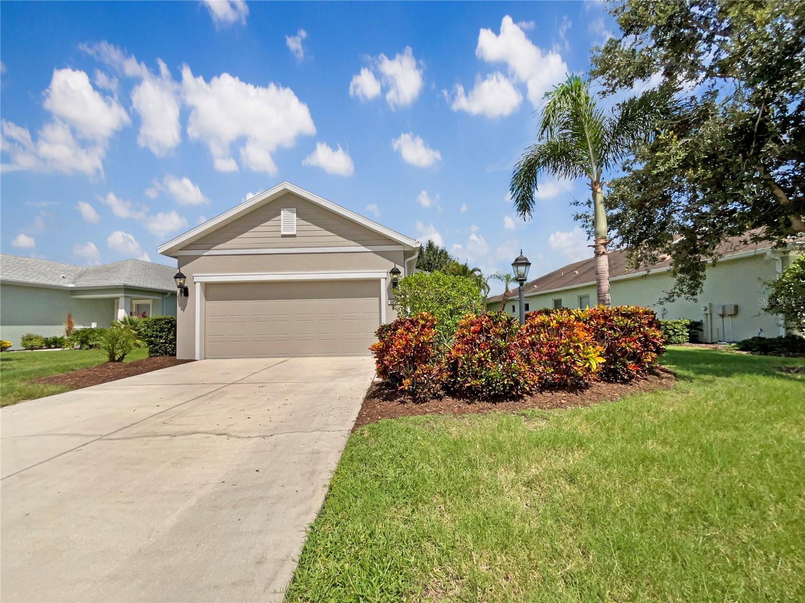 Property Photo: 11228 White Rock Terrace FL 34211