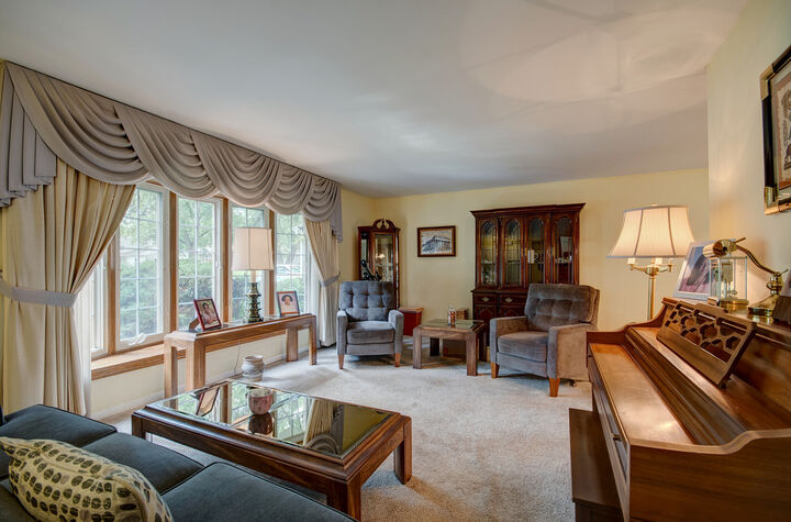Property Photo:  1918 Templar Drive  IL 60565 