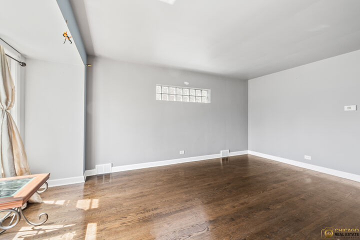 Property Photo: 7220 S Spaulding Avenue IL 60629