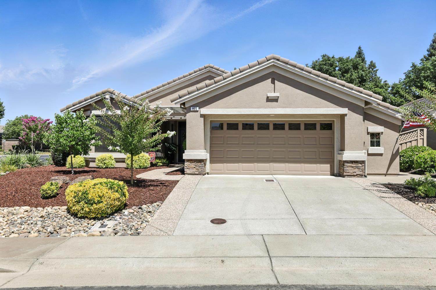 Property Photo:  805 Dogwood Loop  CA 95648 