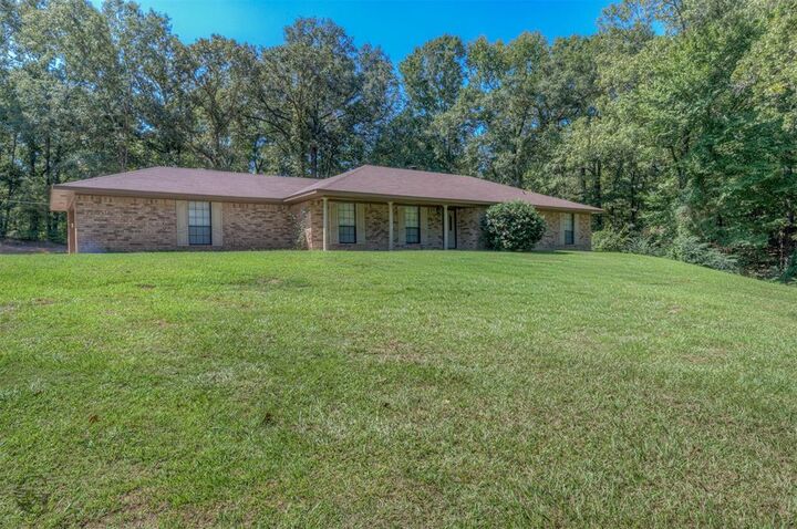 Property Photo: 180 Amy Lane LA 71052