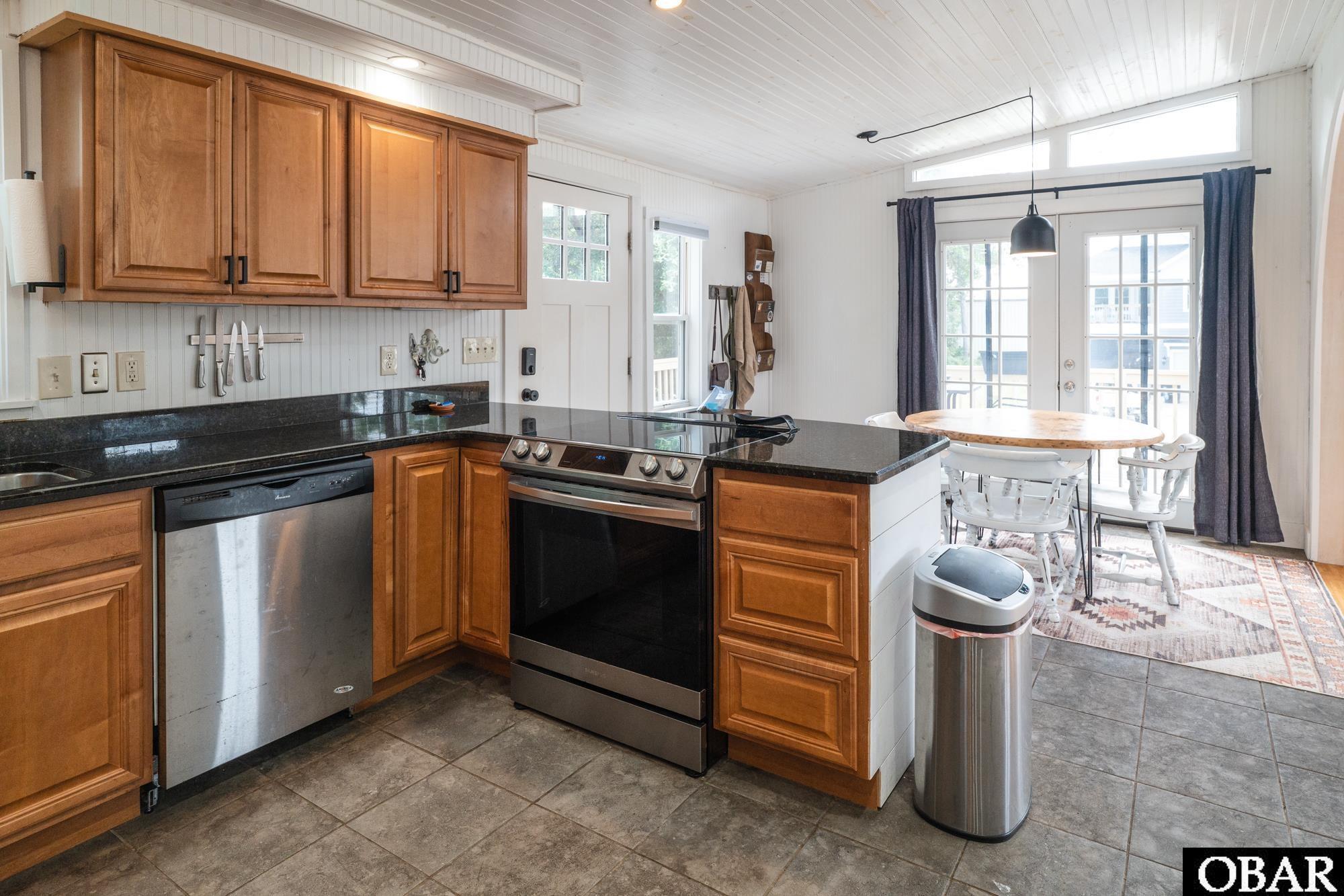 Property Photo:  304 Gunas Drive  NC 27948 