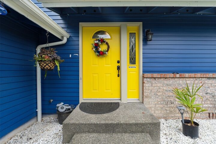 Property Photo: 5502 82nd Street Ct E WA 98371