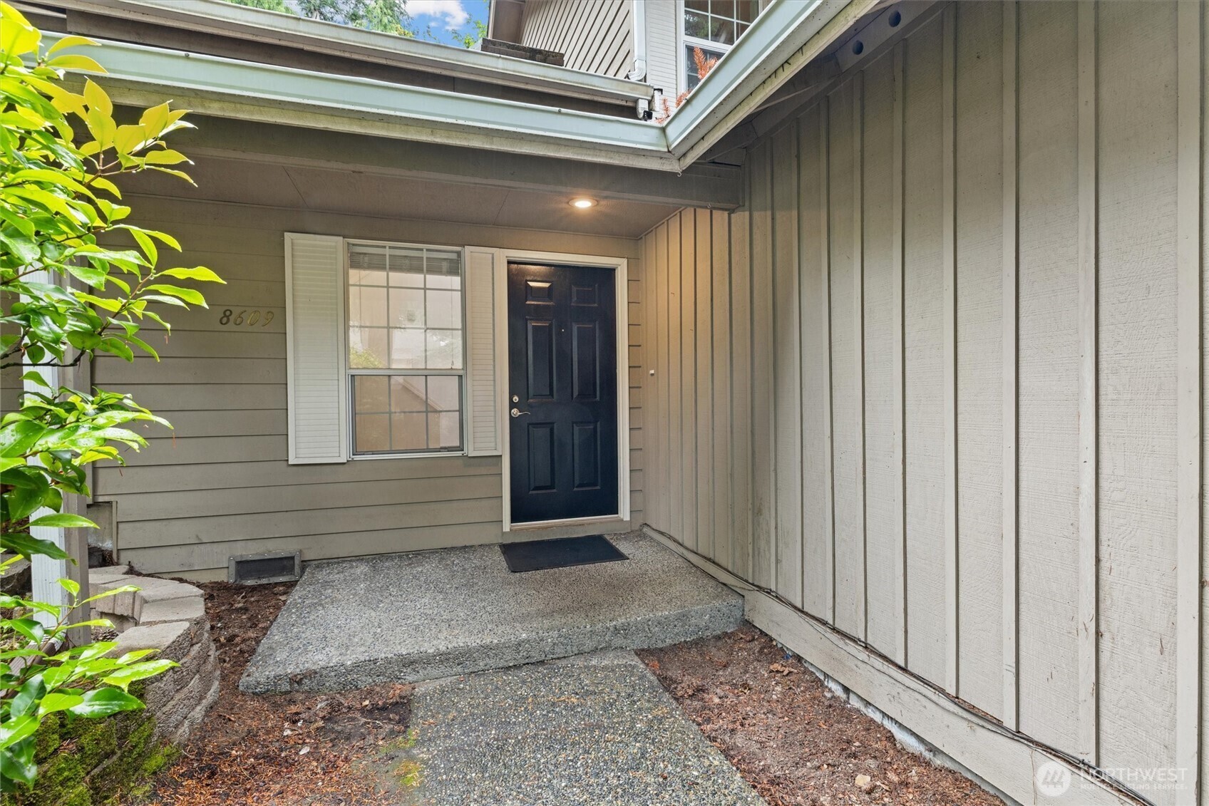 Property Photo: 8609 137th Avenue NE WA 98052