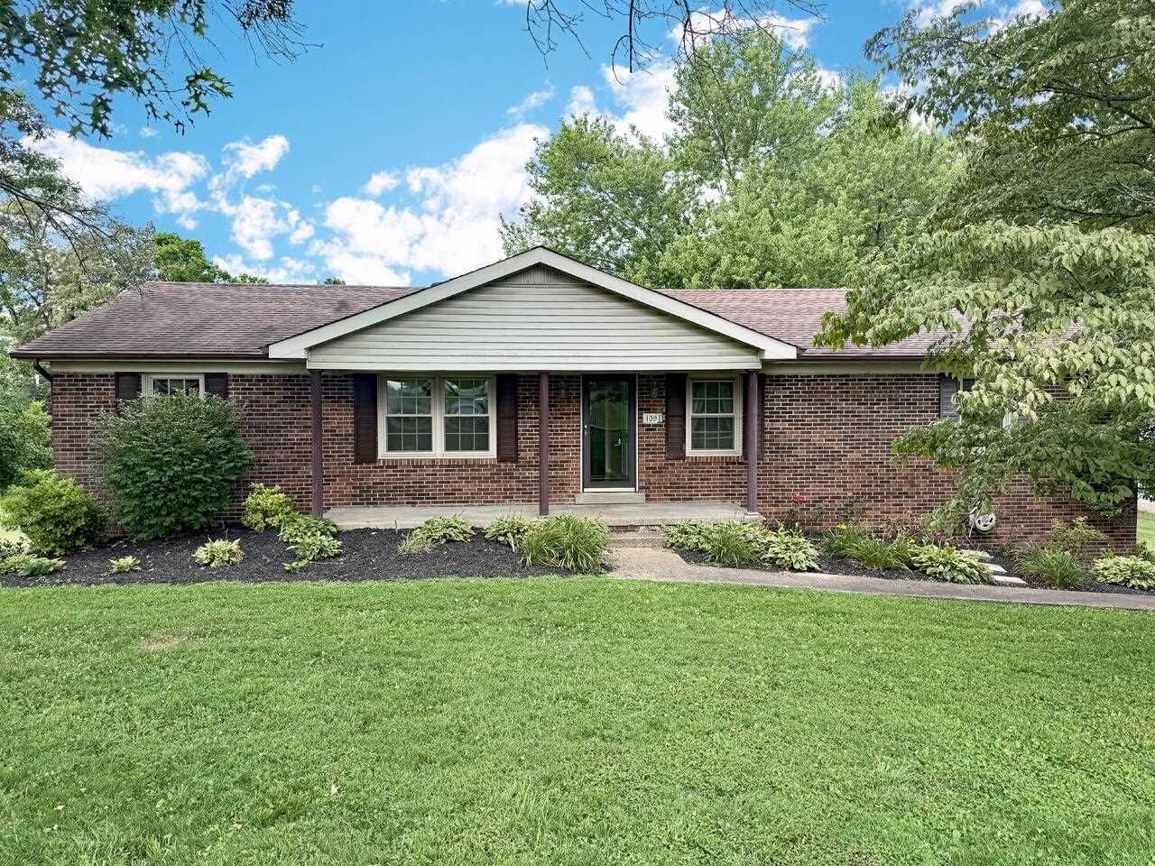 Property Photo:  109 Moss Street  KY 42141 
